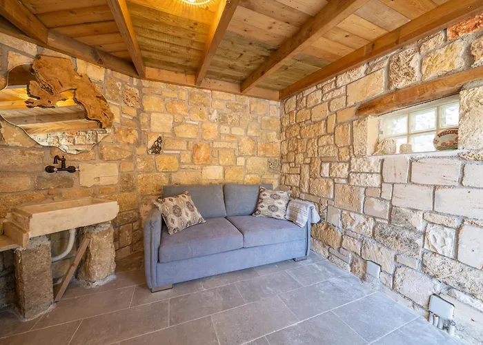 Sassi Di Fteri Vila Kardhakáta